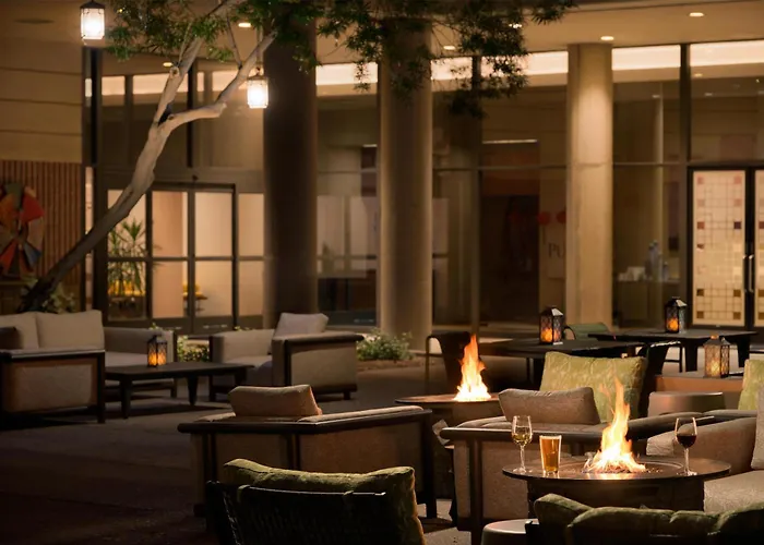 Doubletree Suites By Hilton Phoenix