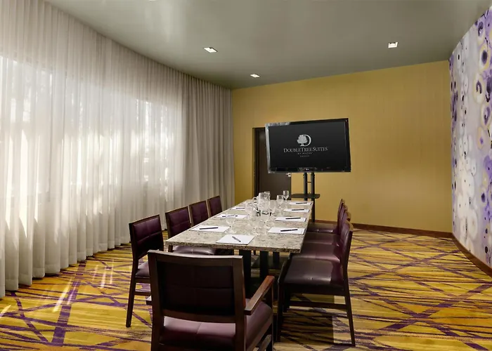 Doubletree Suites By Hilton Phoenix